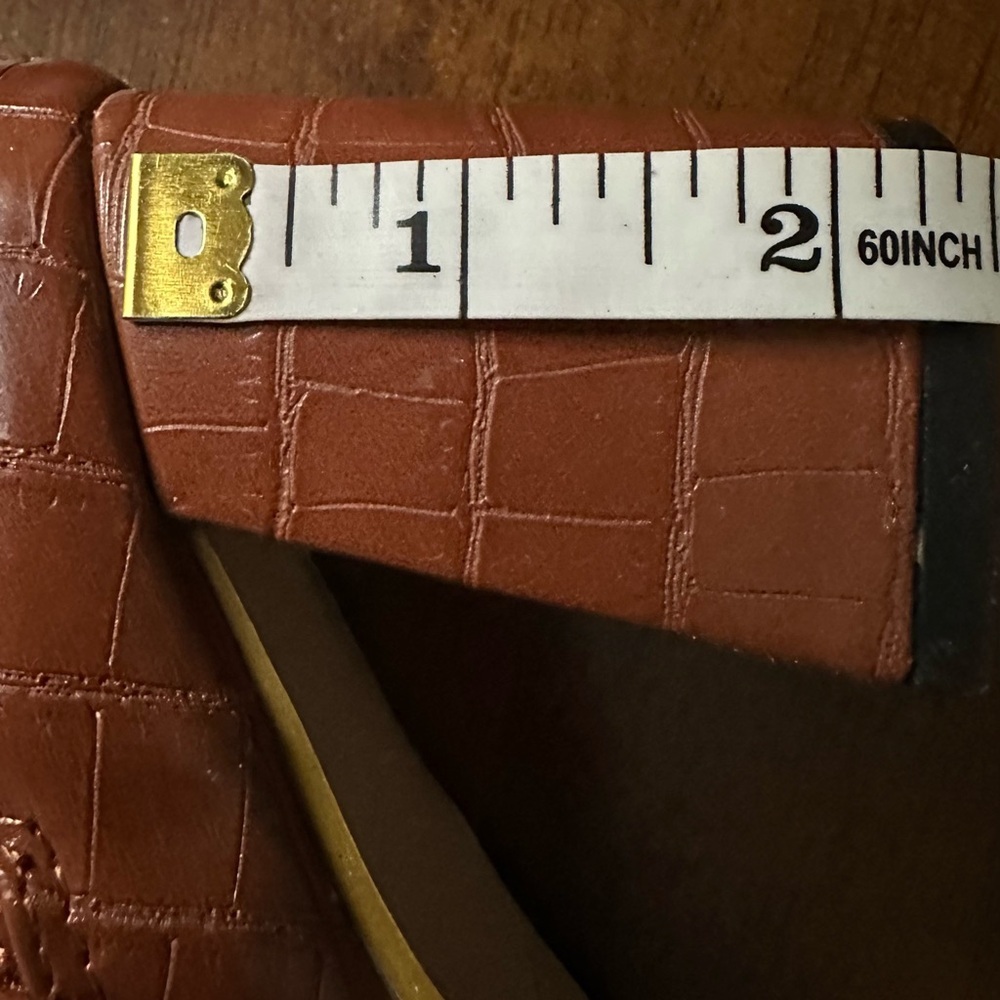 🤎 Brown Croc Embossed Boots Chic Block Heel Minimal Style Size 36 EU✨ - Picture 5 of 5
